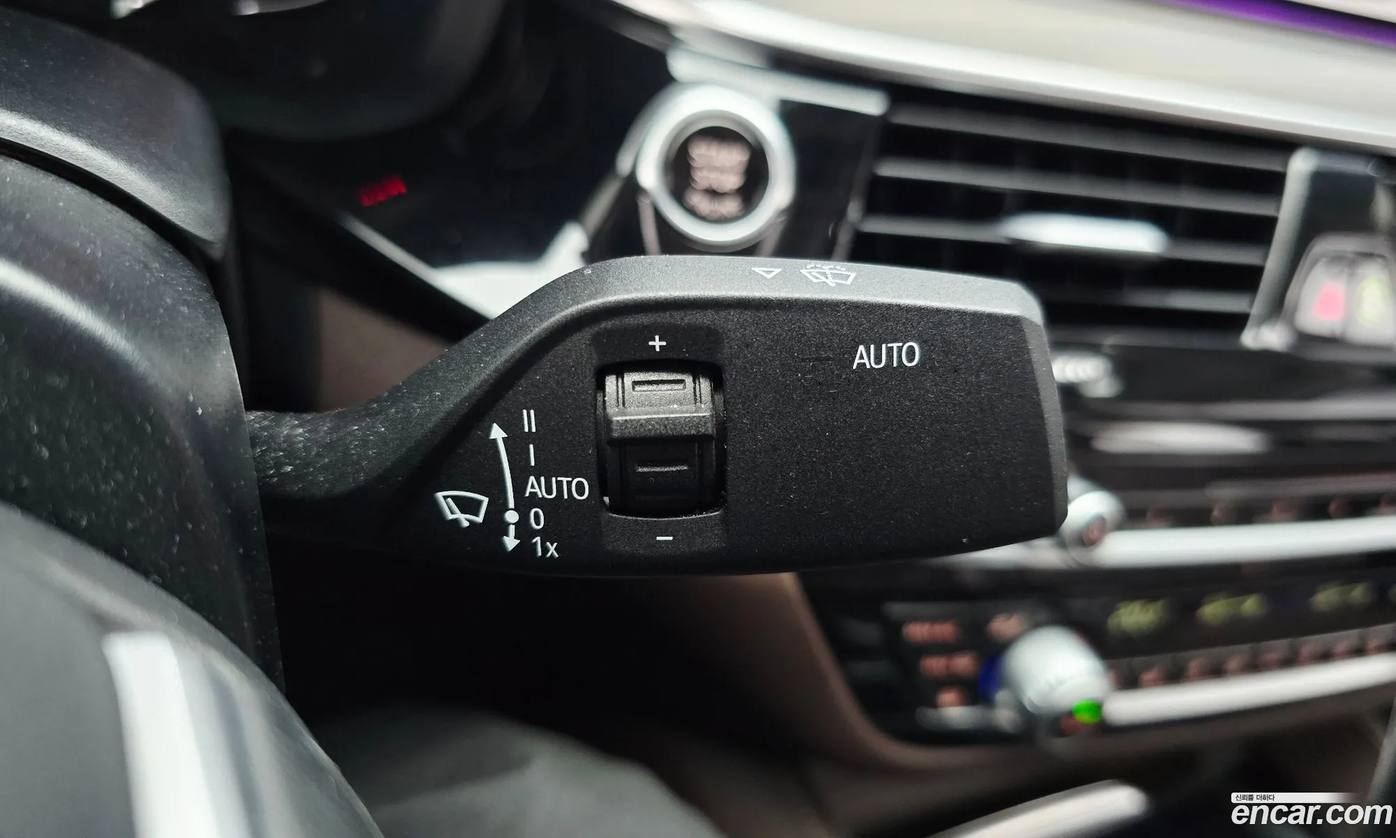 BMW 5 Series 2018 — 32