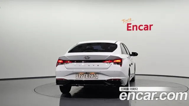 Hyundai Elantra 2020 — 3