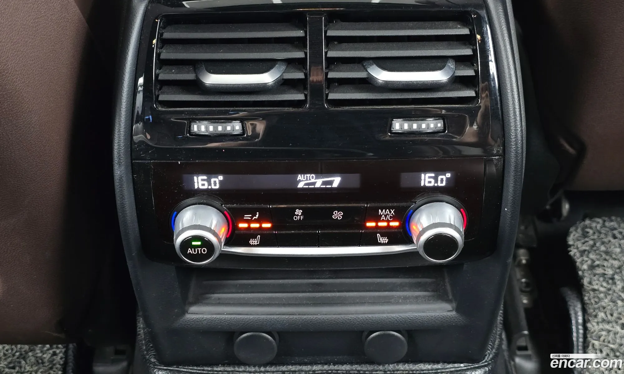 BMW 5 Series 2018 WBAJD3108JWC97607 — 29