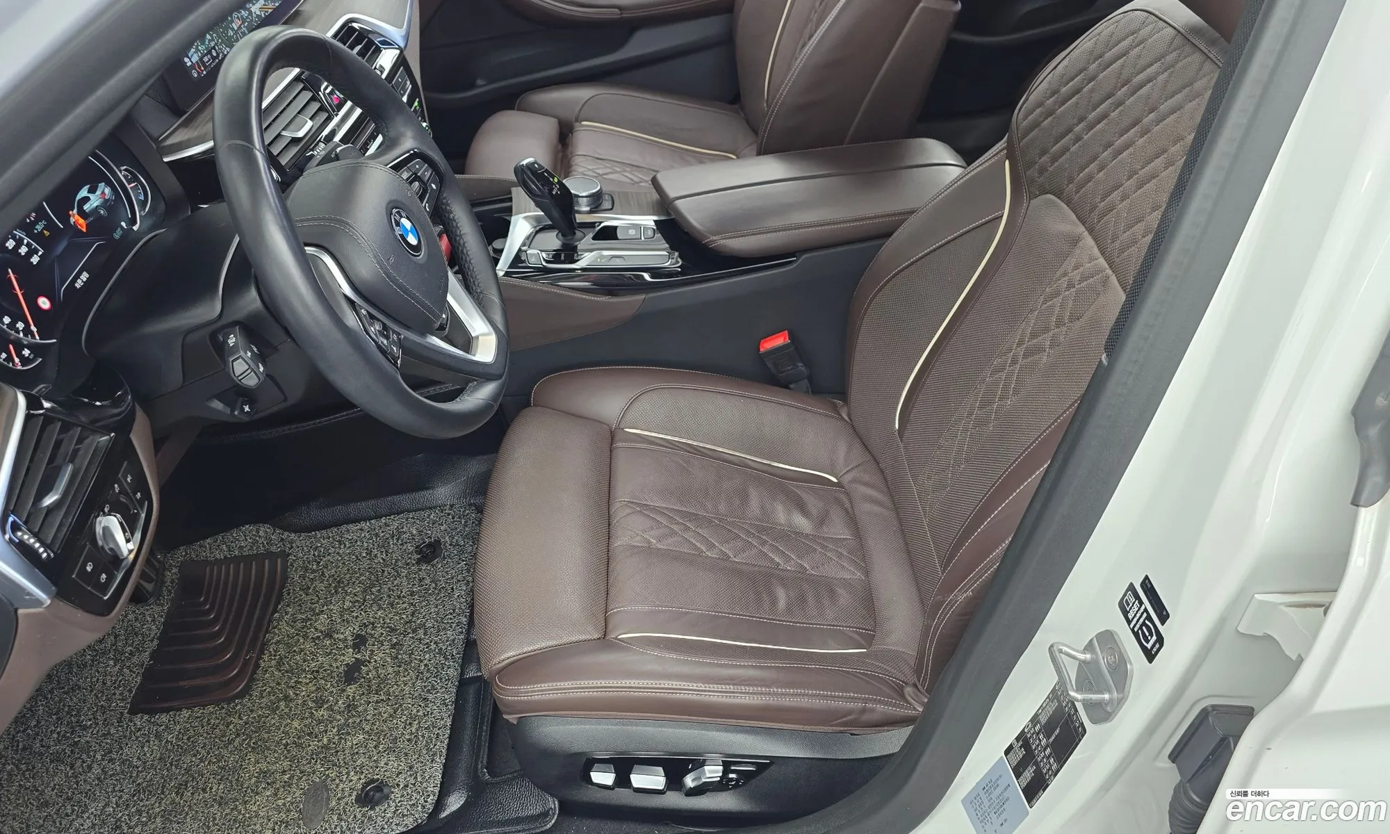 BMW 5 Series 2018 WBAJD3108JWC97607 — 9