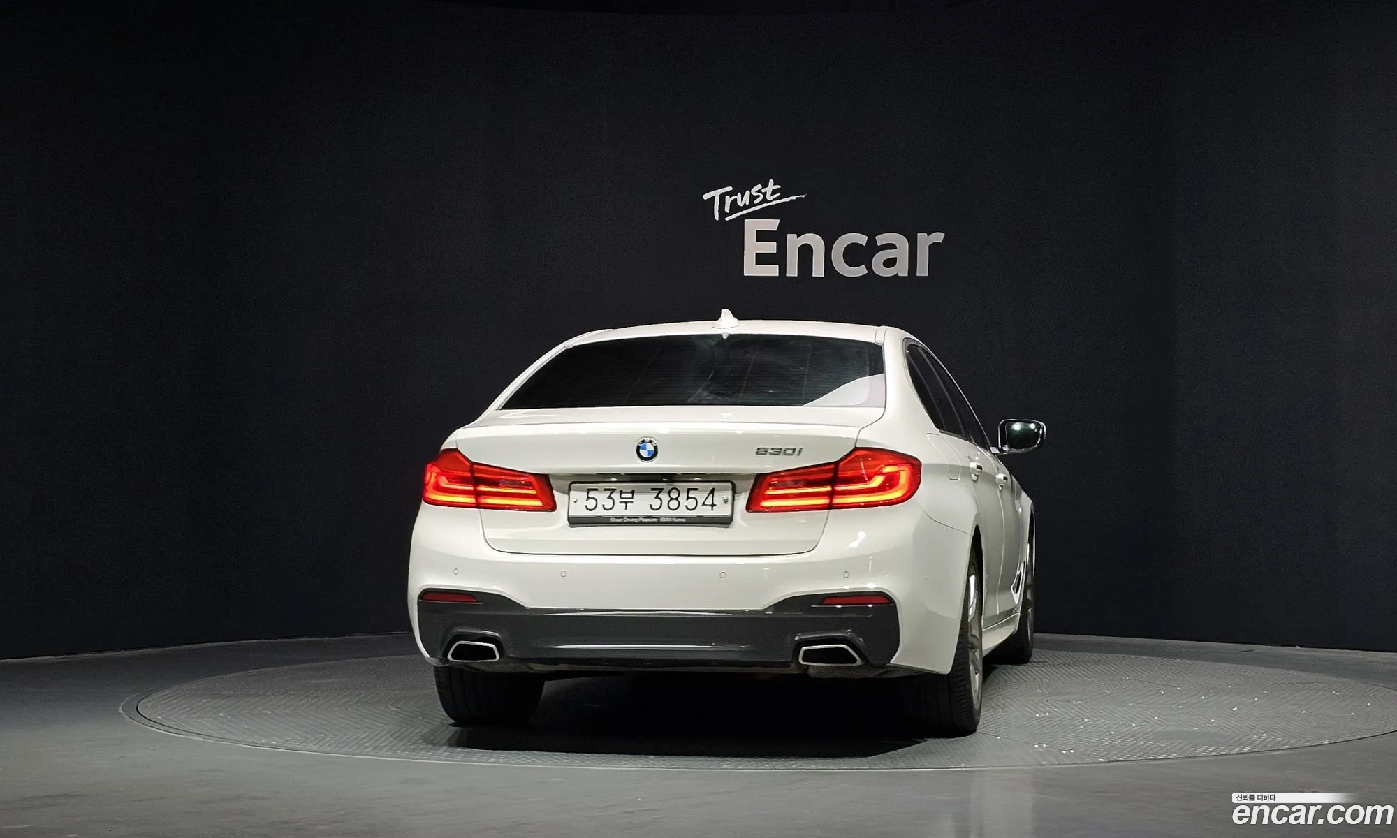 BMW 5 Series 2018 WBAJD3108JWC97607 — 13