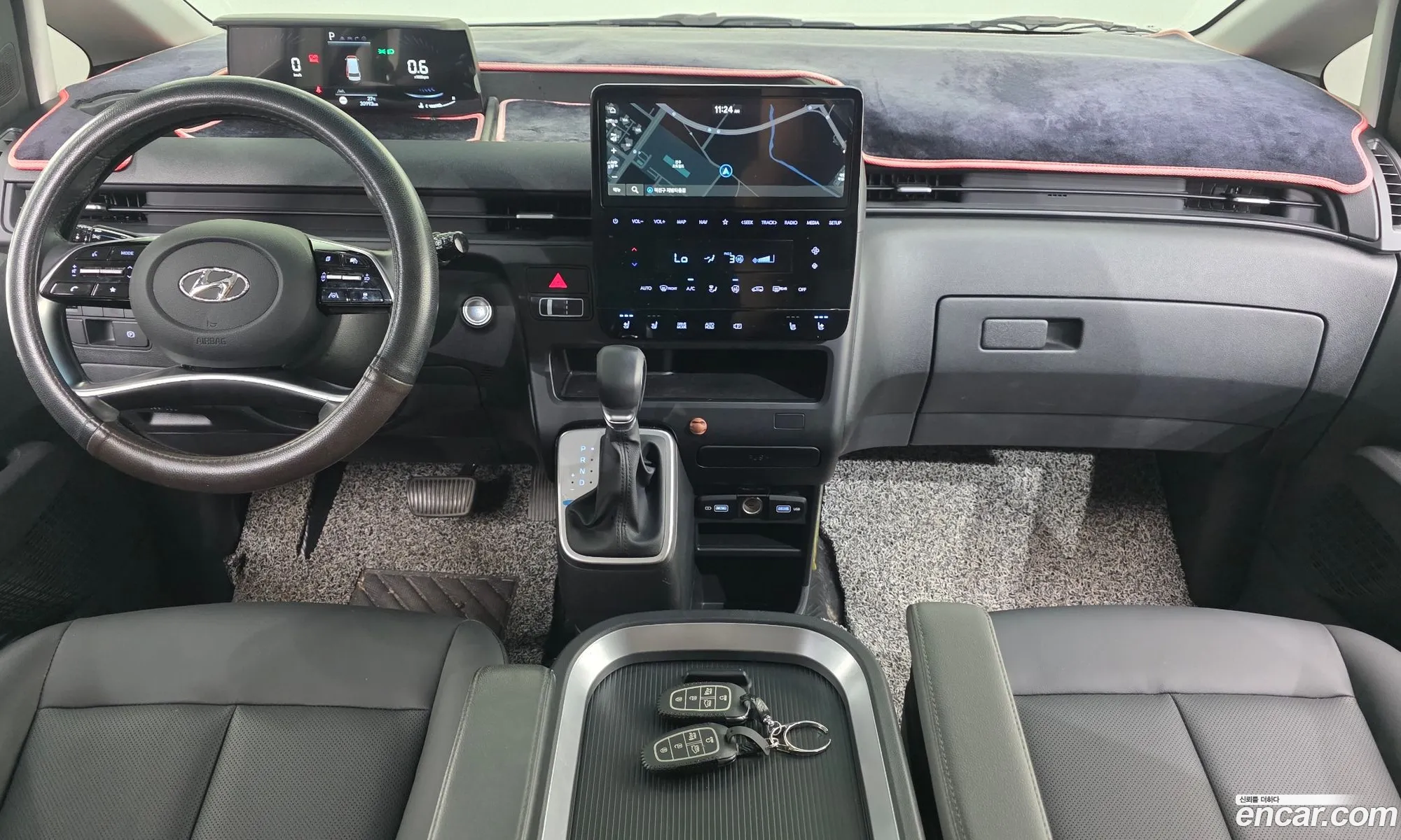 Hyundai Staria 2023 — 3