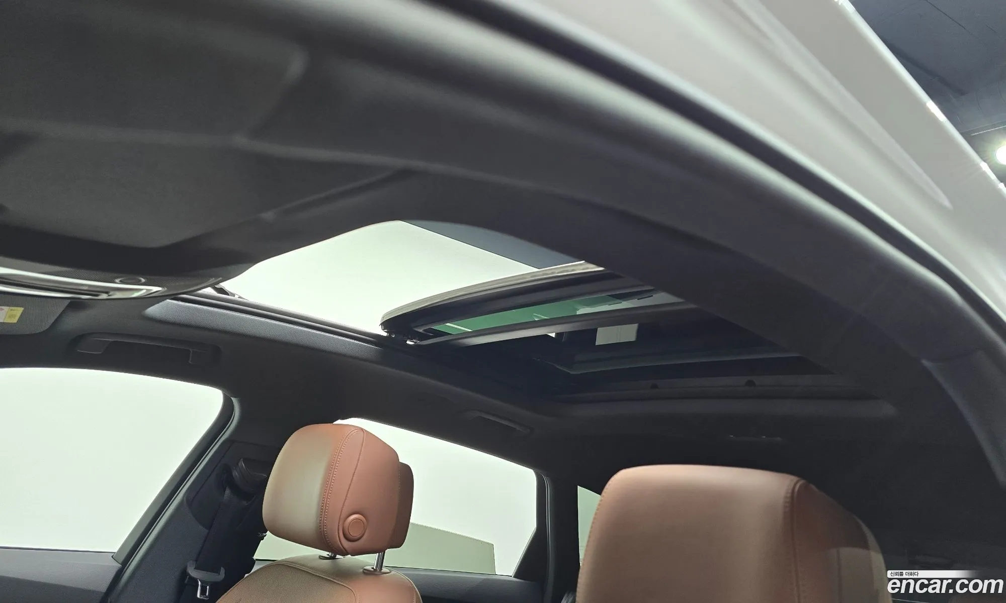 Audi e-tron 2021 WAUZZZGE9NB005340 — 4