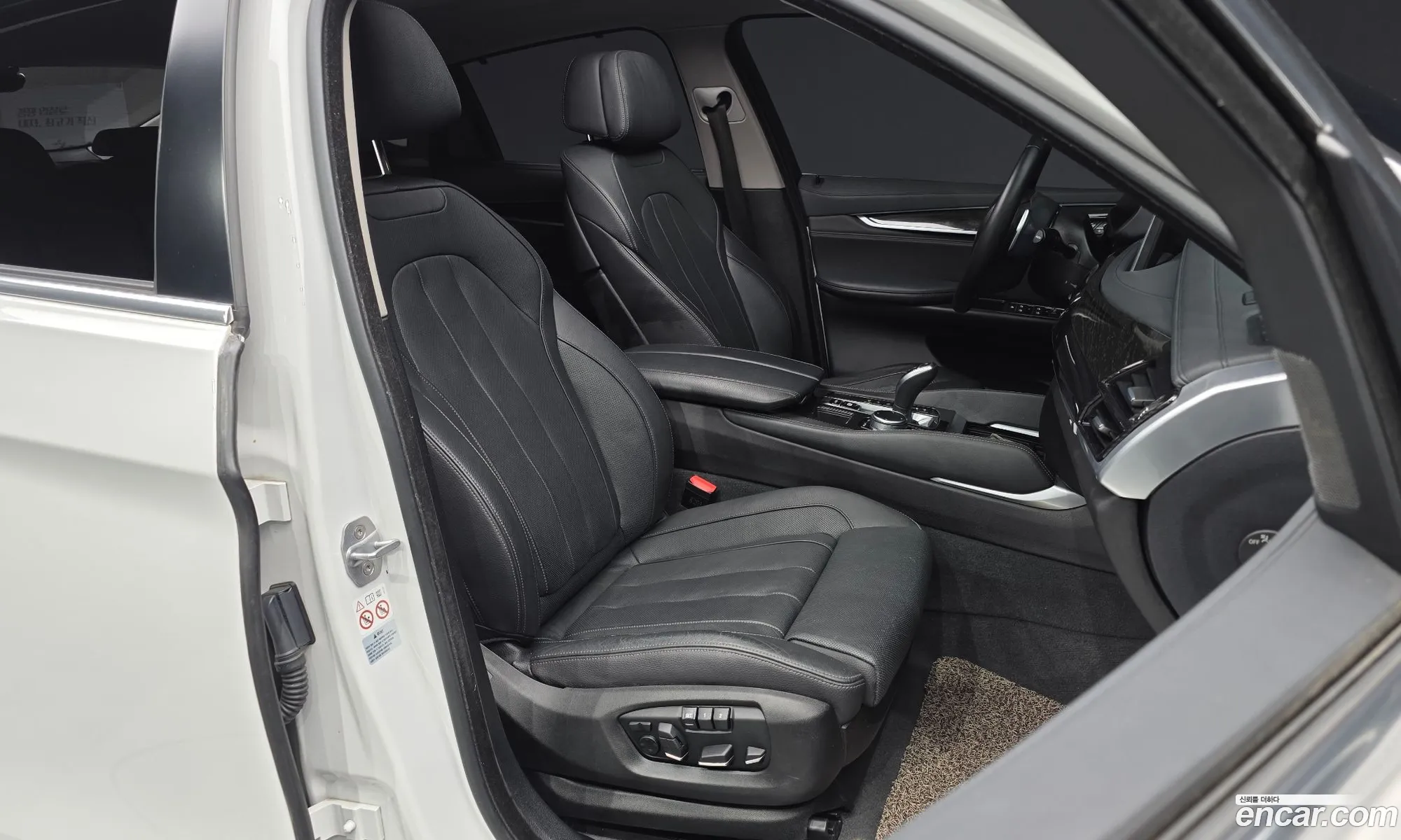 BMW X6 2019 WBAKV2101K0Z83887 — 30