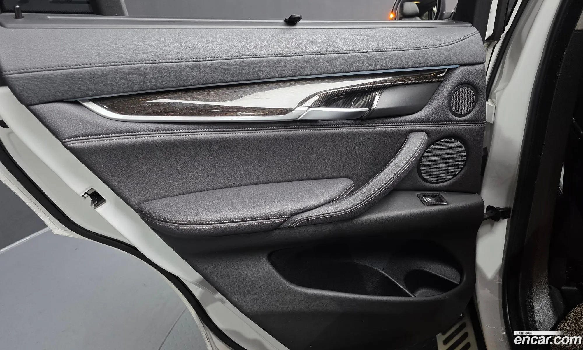 BMW X6 2019 WBAKV2101K0Z83887 — 28