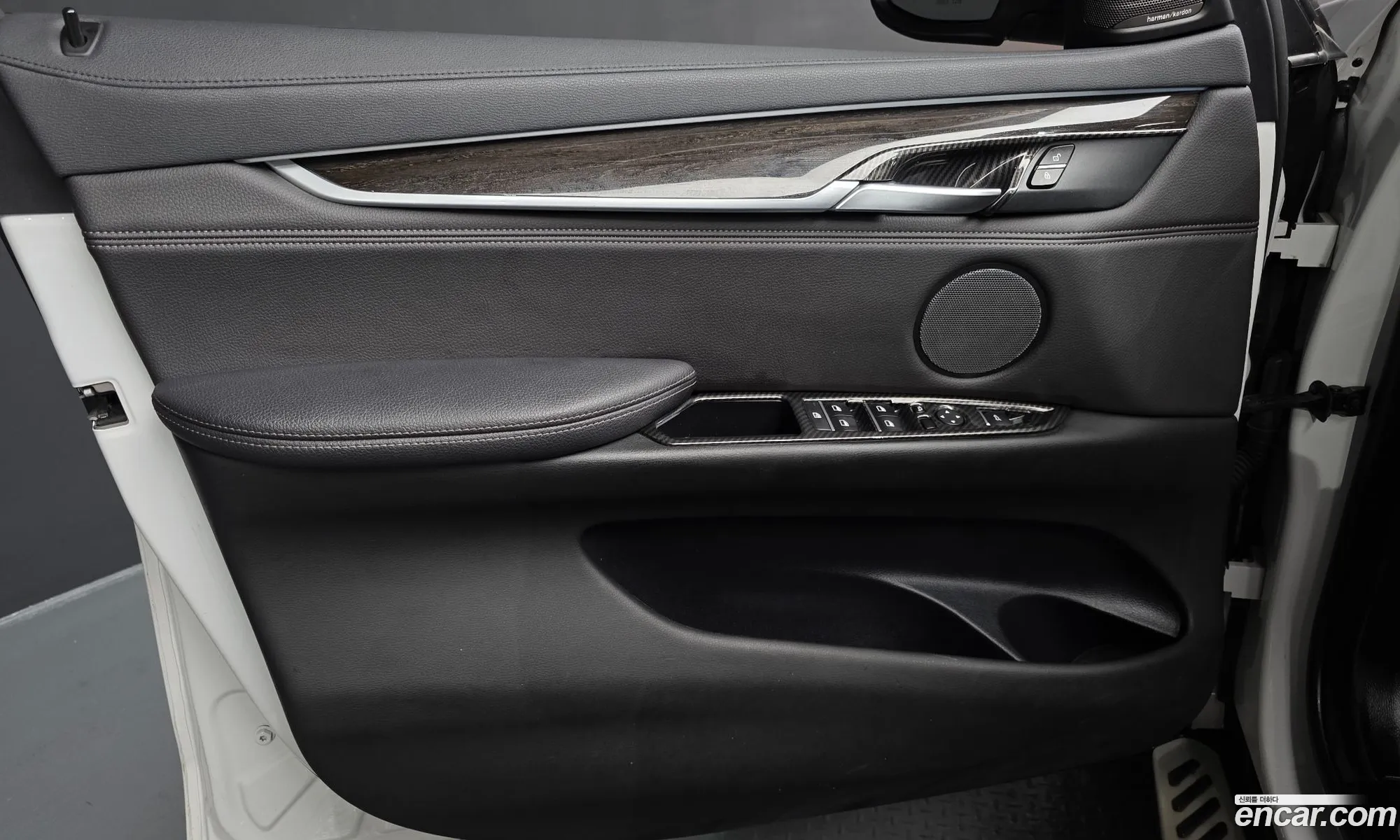 BMW X6 2019 WBAKV2101K0Z83887 — 32