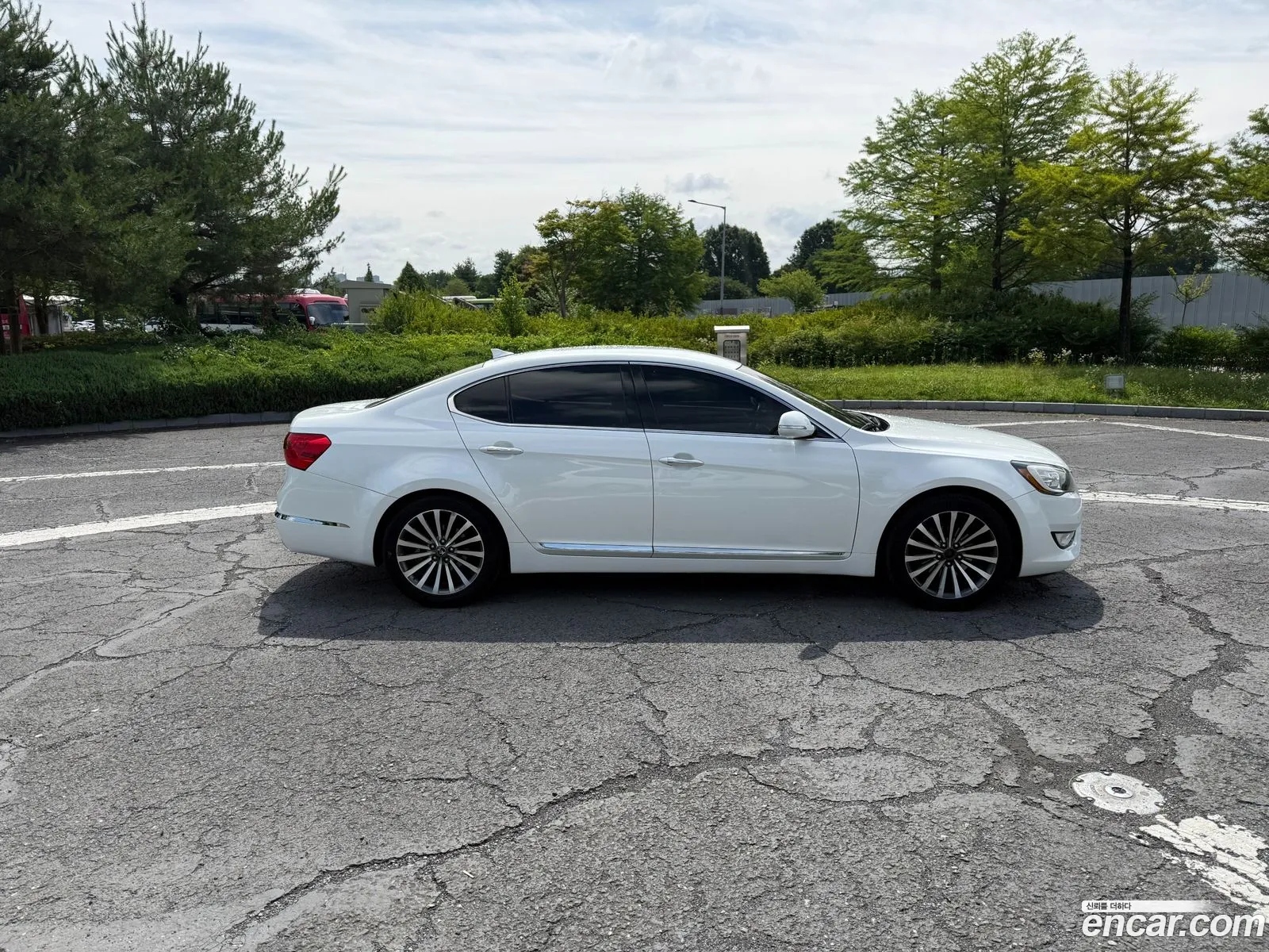 Kia The Prestige K7 2011 — 2