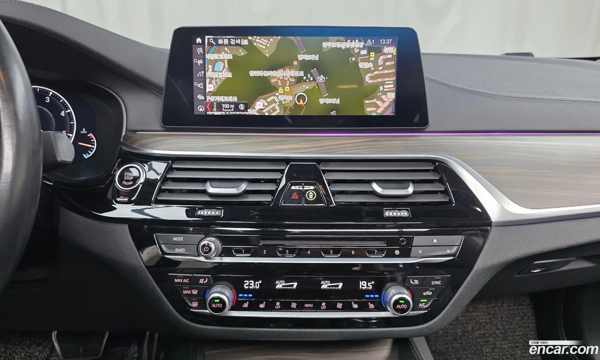 BMW 5 Series 2019 — 23