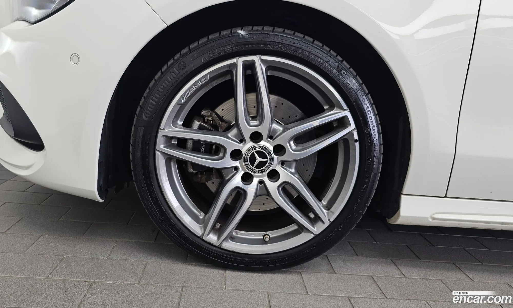 Mercedes-Benz CLA-Class C117 2018 — 25
