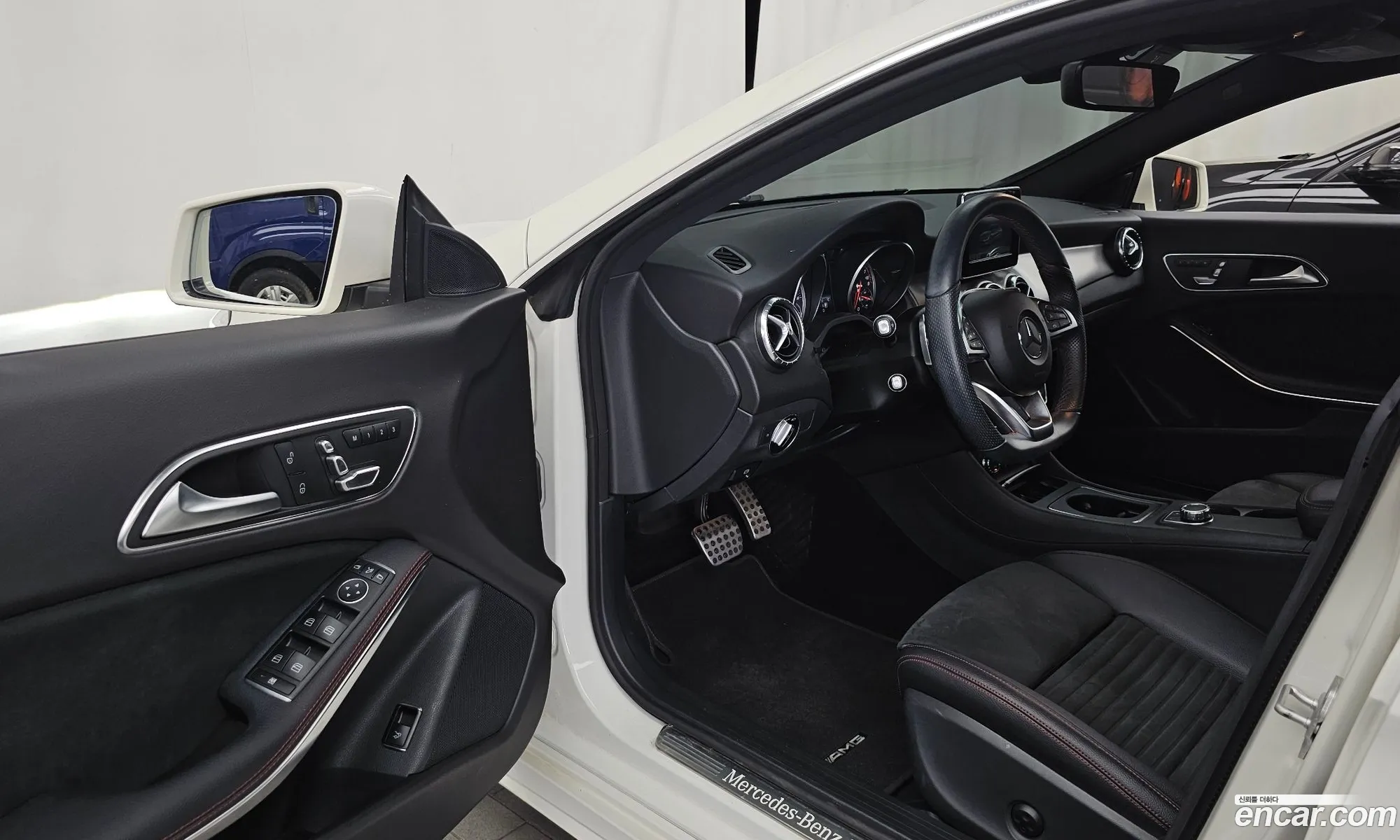 Mercedes-Benz CLA-Class C117 2018 — 24