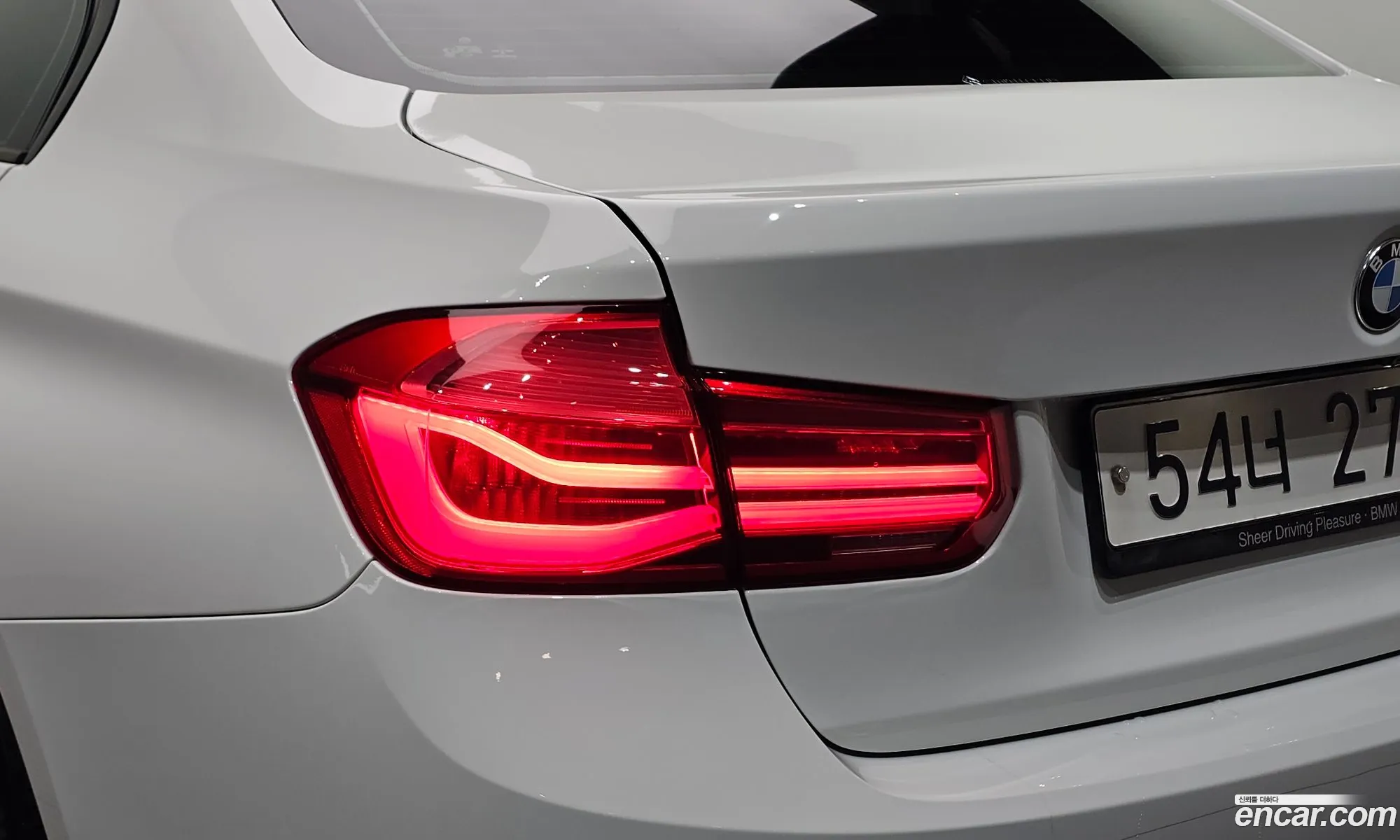 BMW 3 Series 2018 WBA8C5105JK735985 — 14