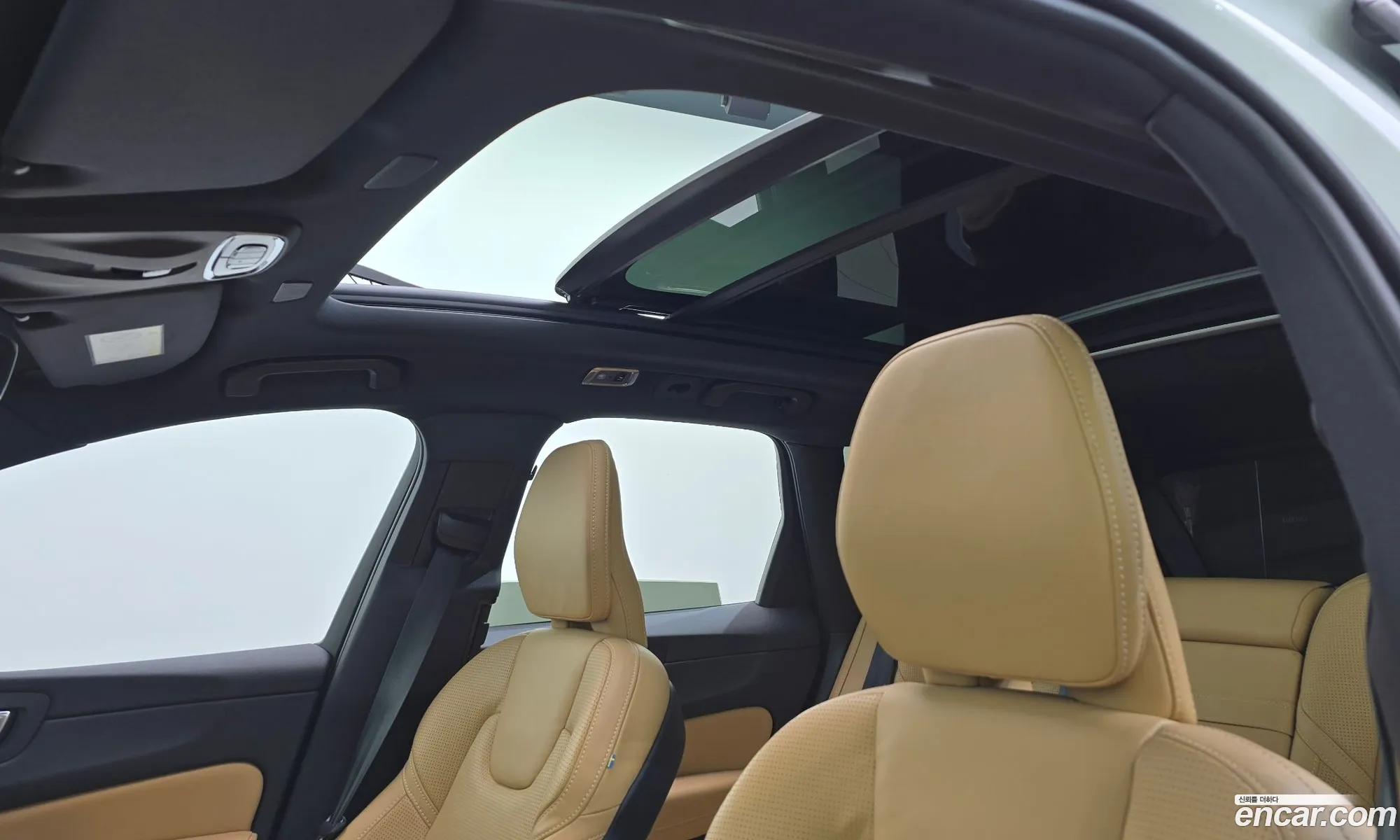Volvo XC60 2021 — 16