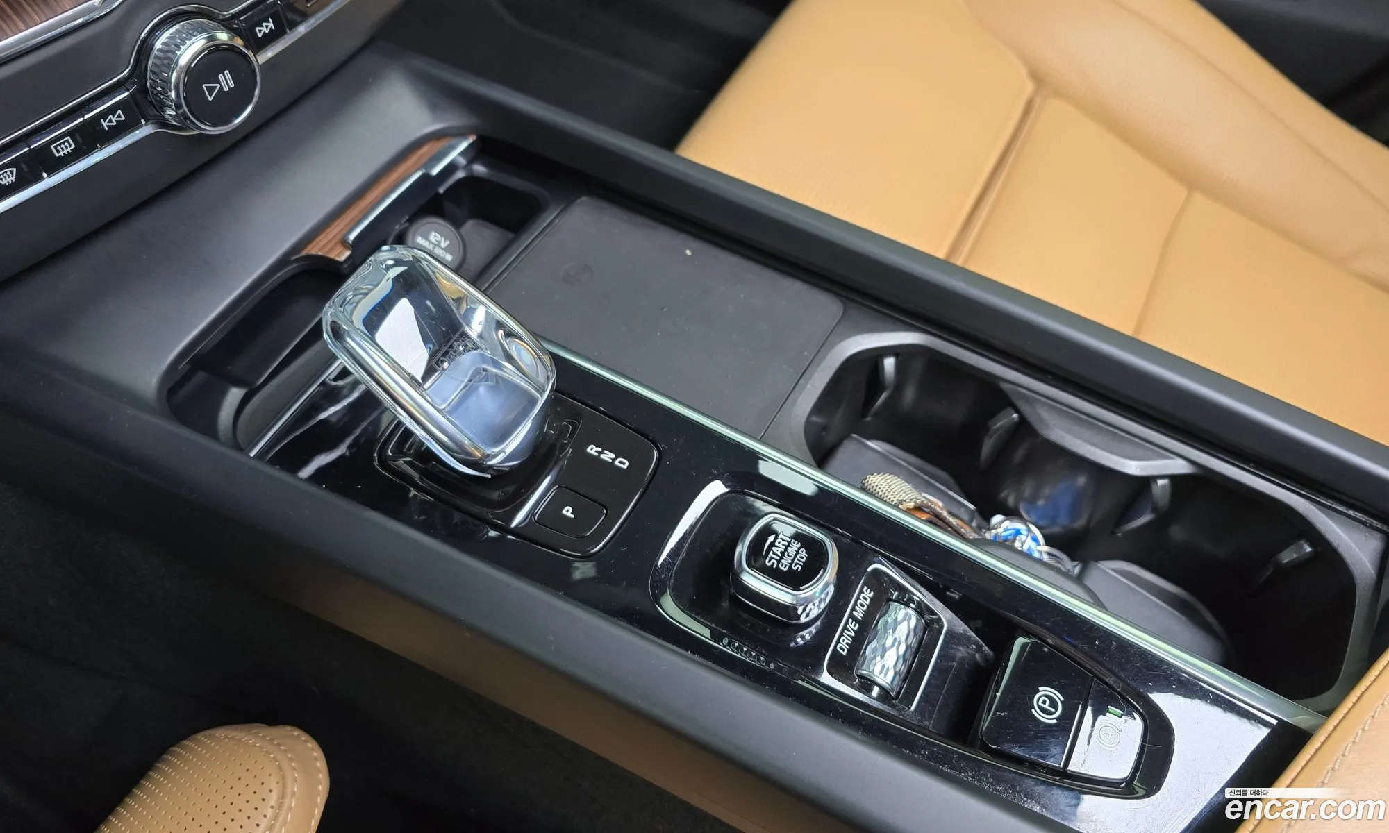 Volvo XC60 2021 — 21