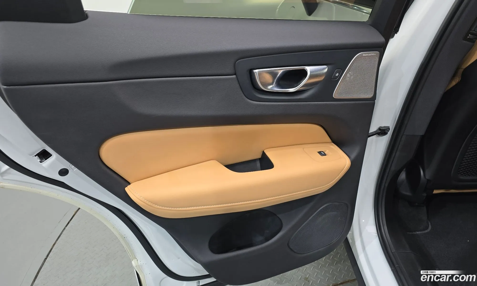 Volvo XC60 2021 — 23