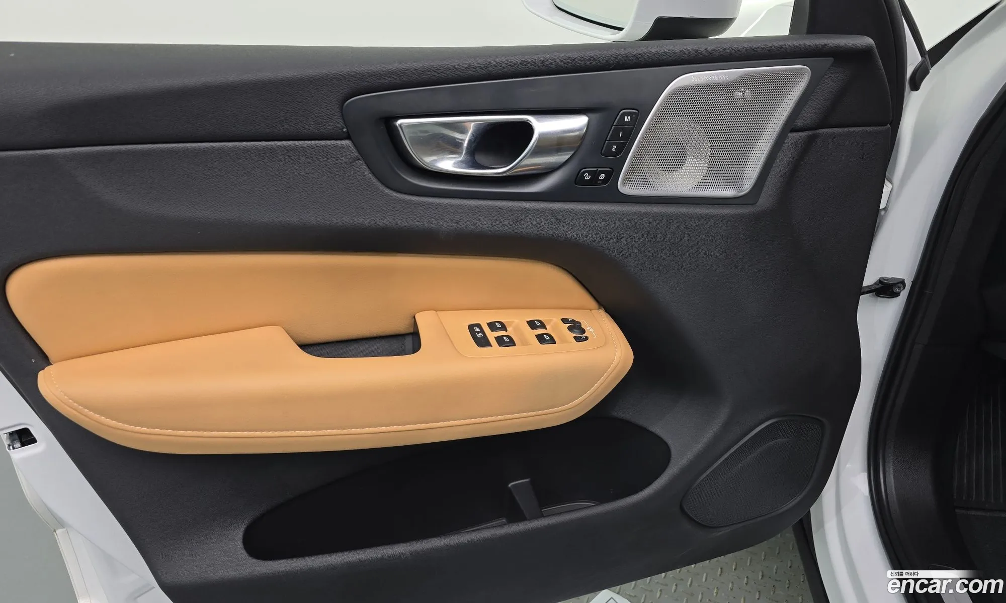 Volvo XC60 2021 — 34