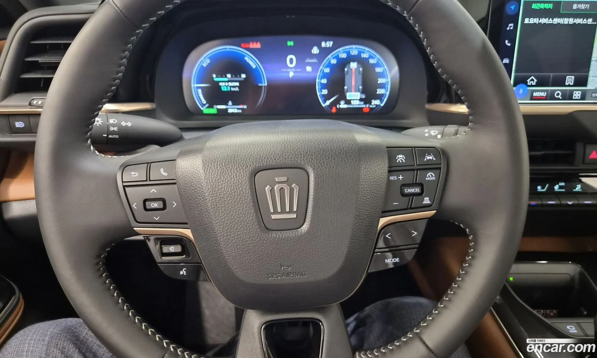 Toyota Crown Crossover 2025 — 18