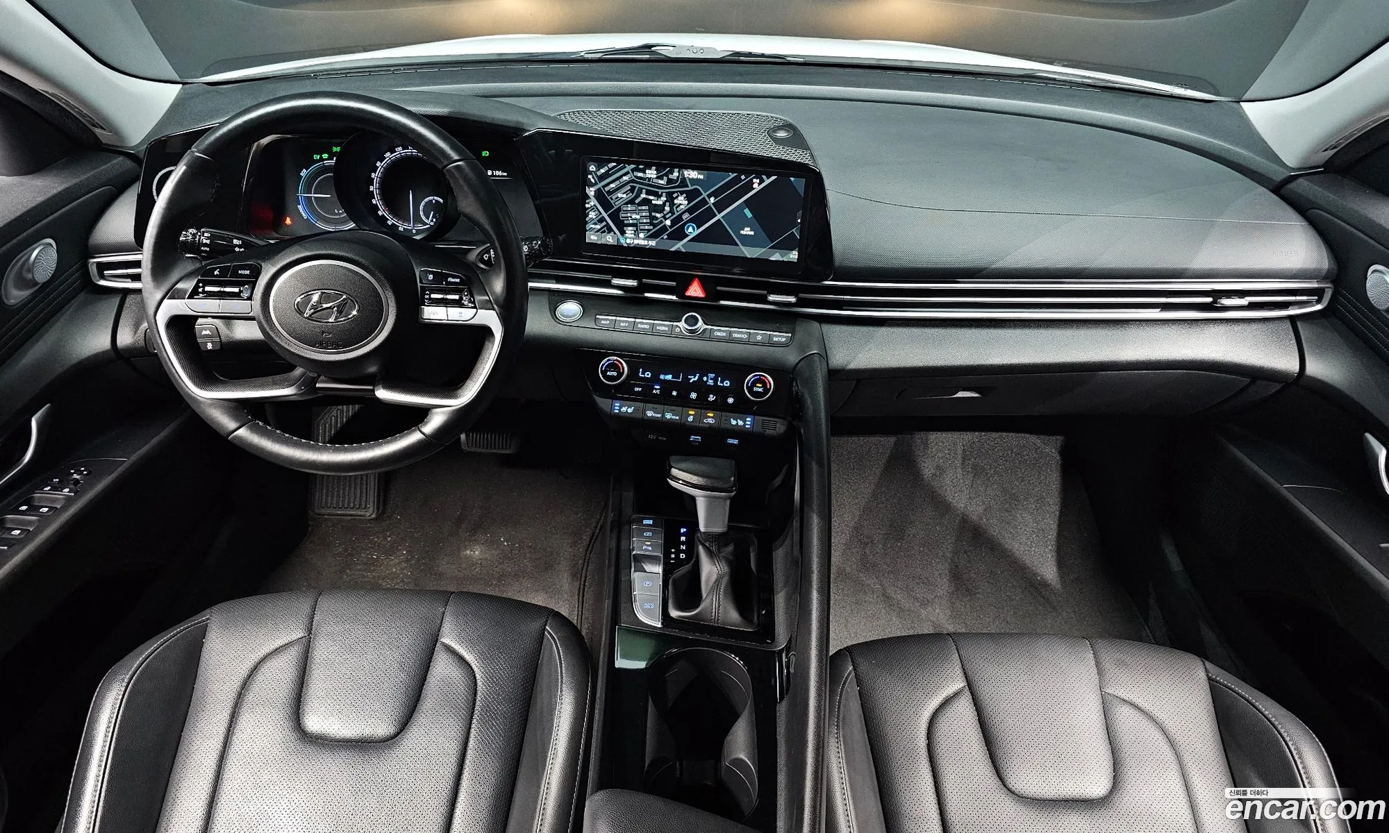 Hyundai Elantra Hybrid 2022 — 3