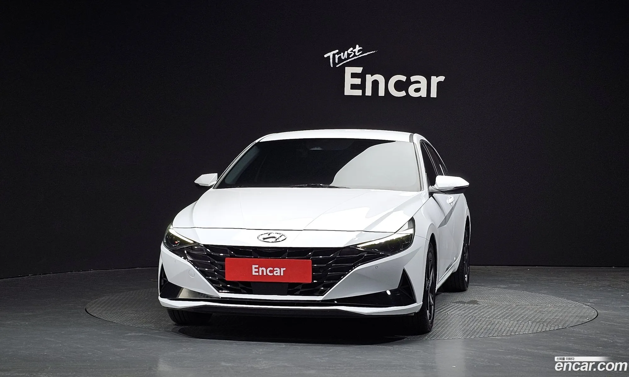 Hyundai Elantra Hybrid 2022 — 2