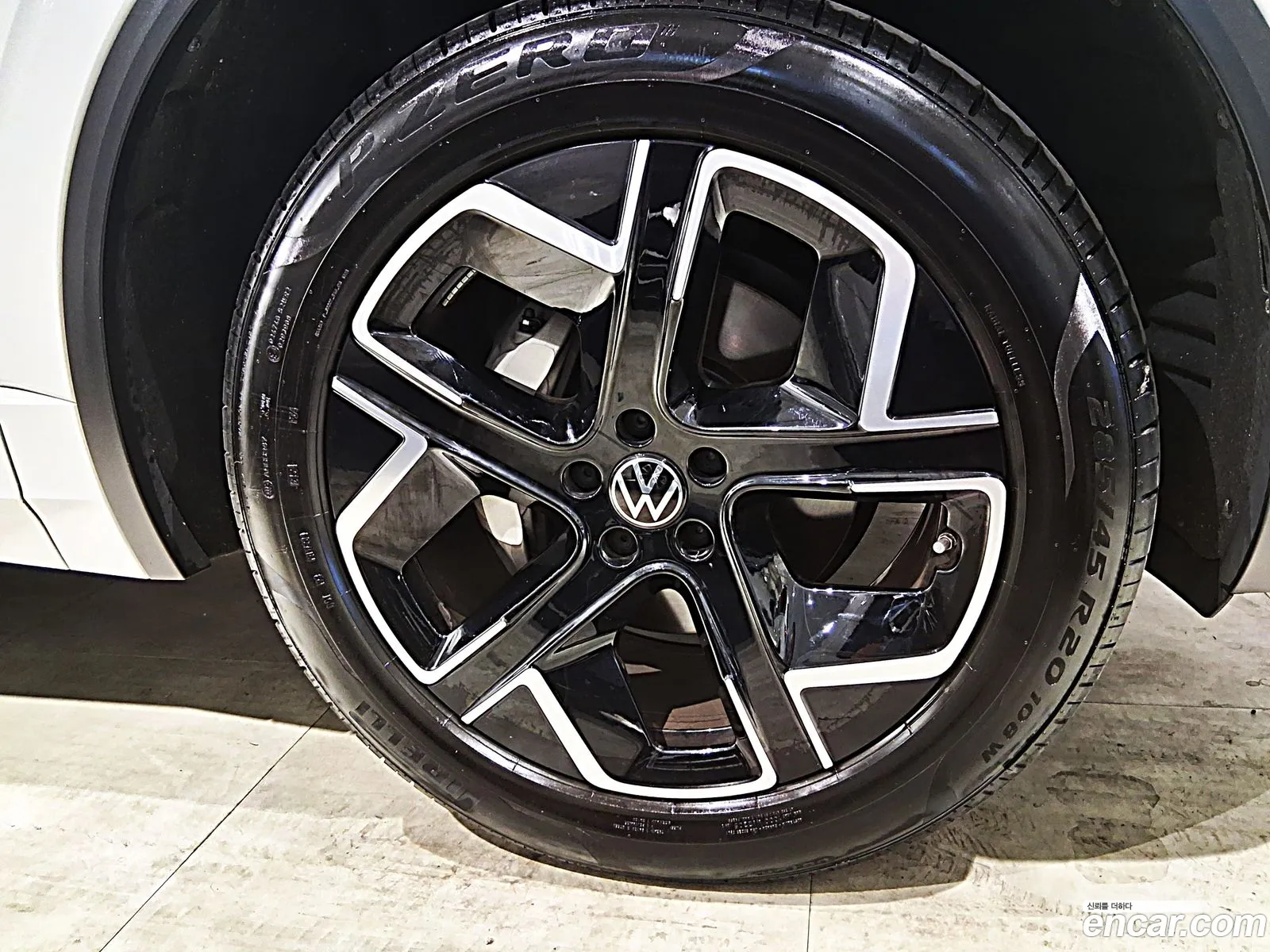 Volkswagen Touareg 2024 — 13