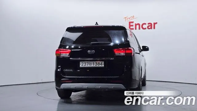 Kia Carnival 2018 — 3
