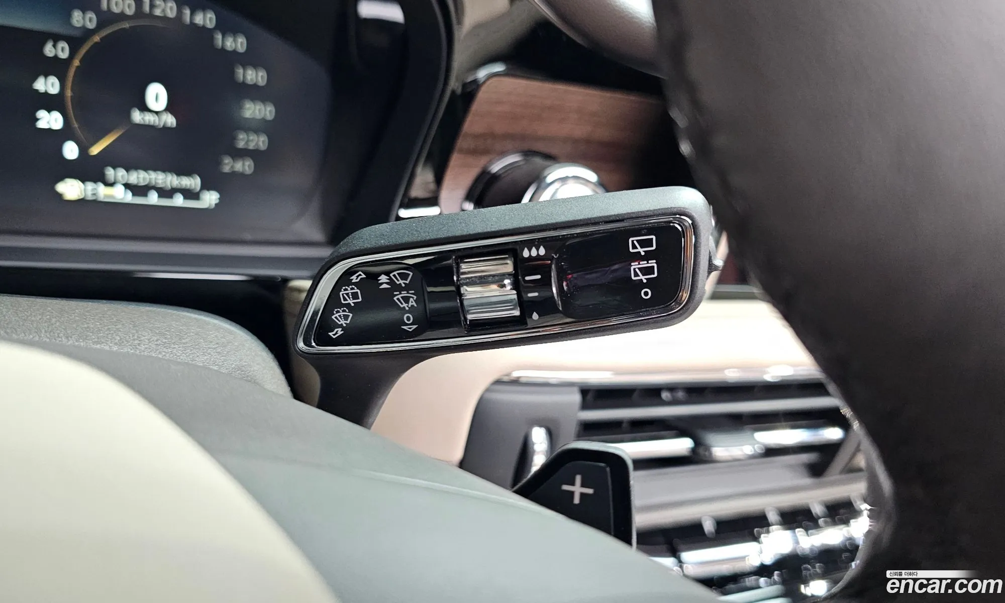 Lincoln Corsair 2022 5LMCJ2D90NUL32933 — 2
