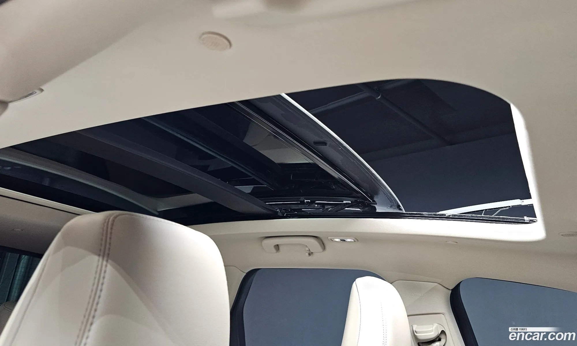 Lincoln Corsair 2022 5LMCJ2D90NUL32933 — 19
