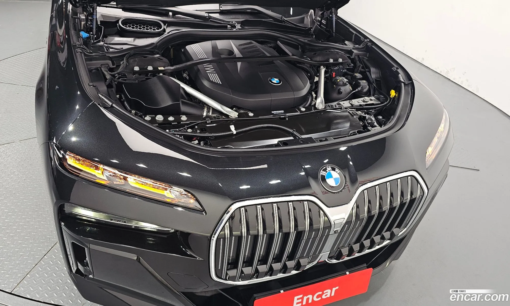 BMW 7 Series 2025 — 32