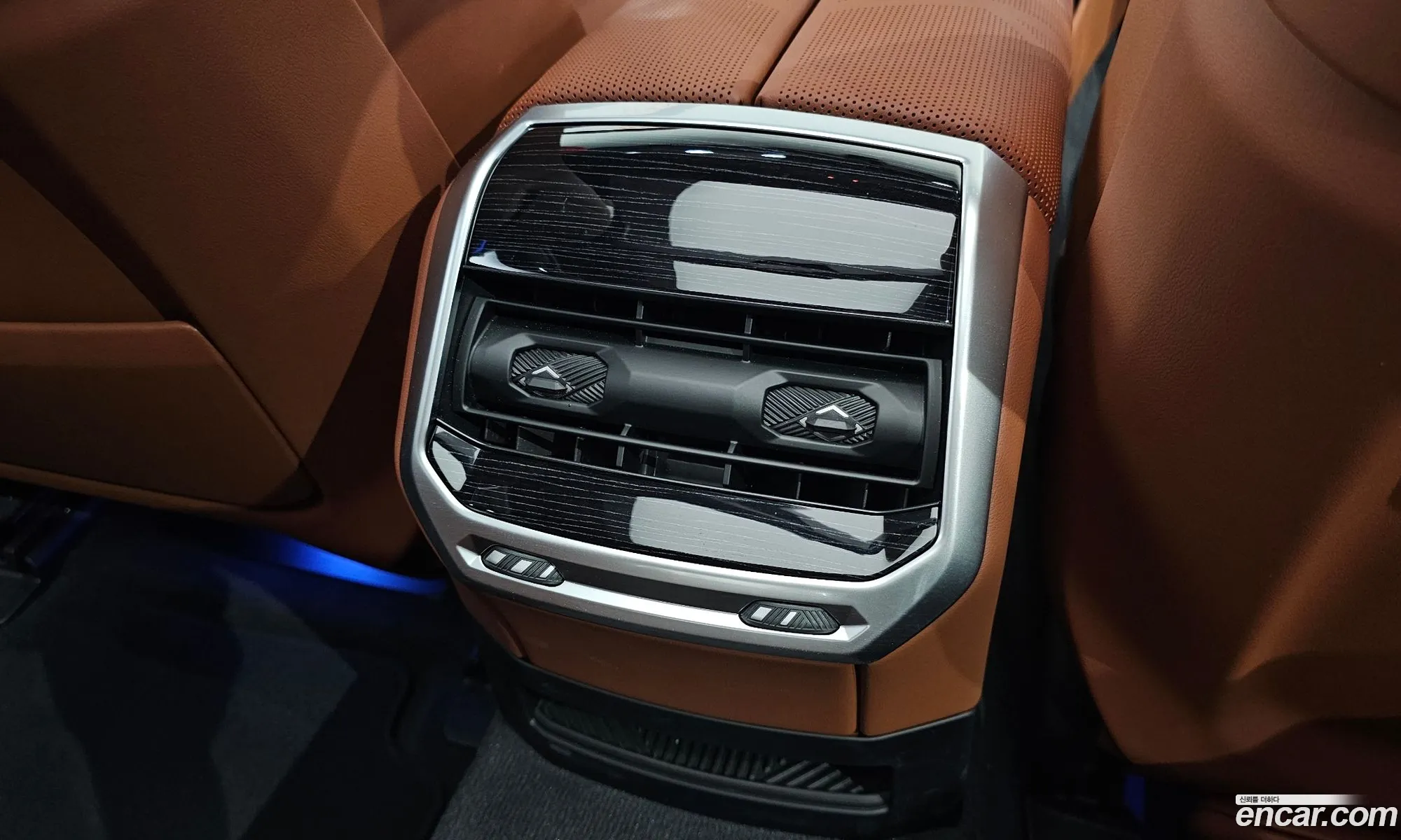 BMW 7 Series 2025 — 8