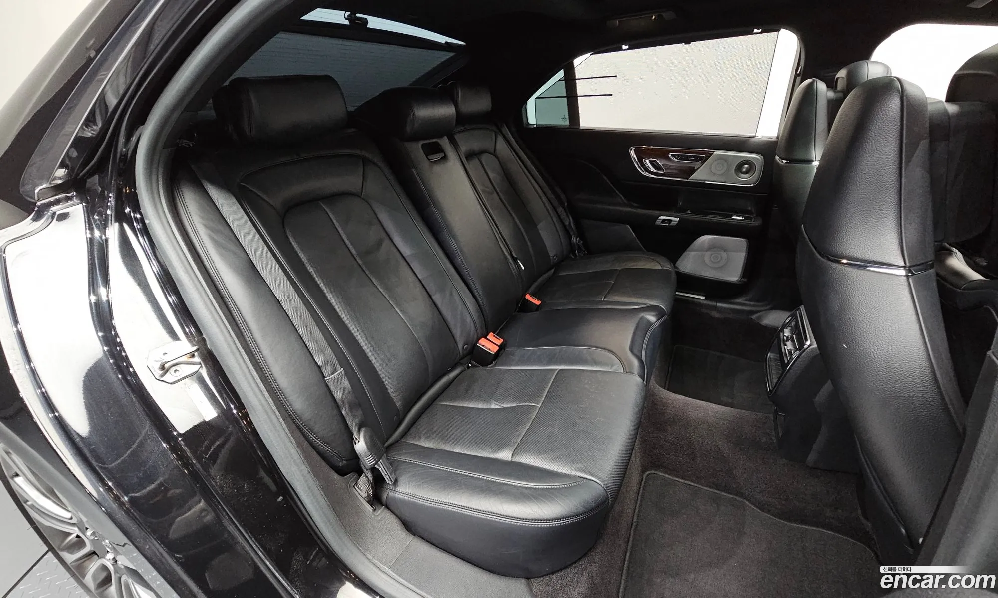 Lincoln Continental 10th Gen