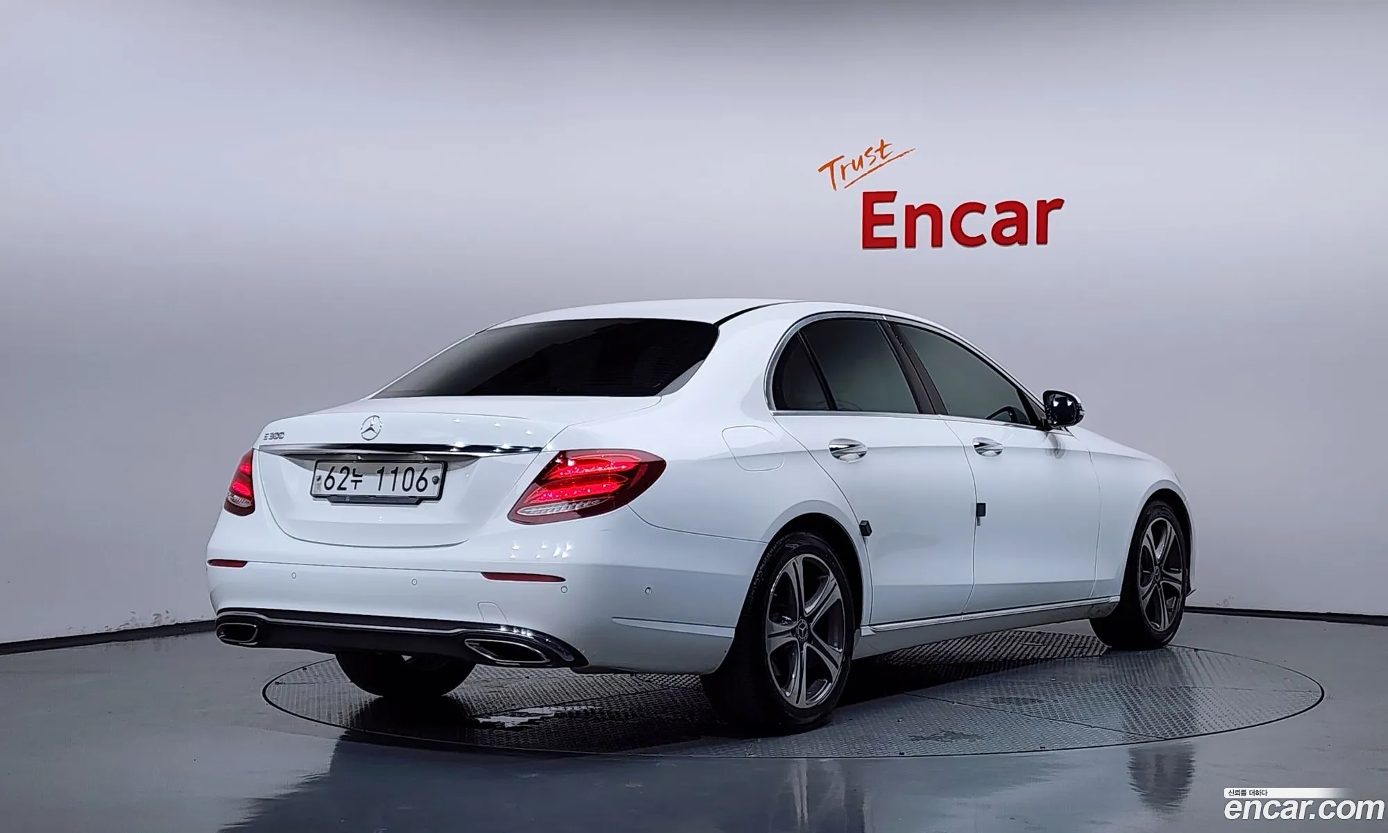 Mercedes-Benz E-Class W213 2018 WDDZF4JB3KA506700 — 26