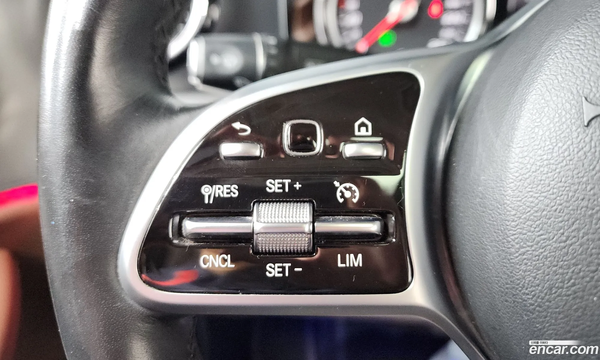 Mercedes-Benz E-Class W213 2018 WDDZF4JB3KA506700 — 15