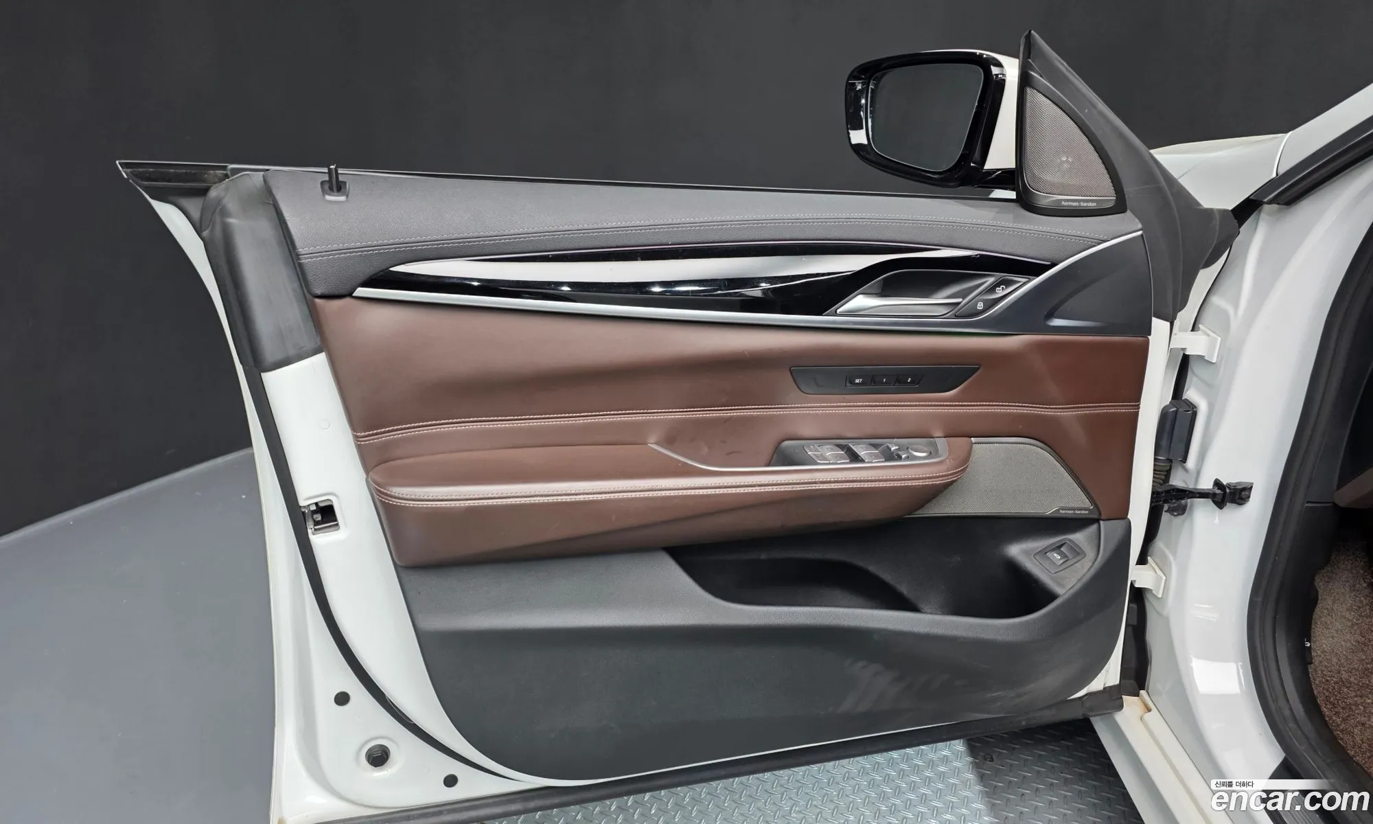 BMW 6 Series GT 2021 WBA61CC00MCH43959 — 12