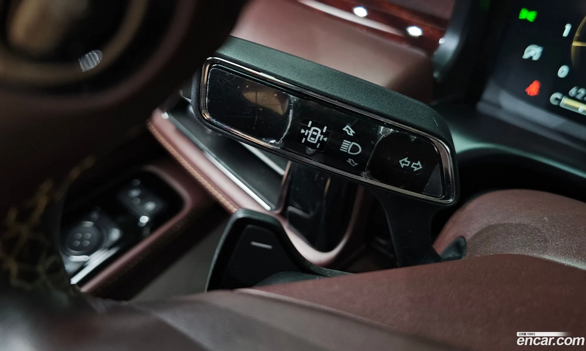 Lincoln Aviator 2021 5LM5J9XC4MGL08740 — 34