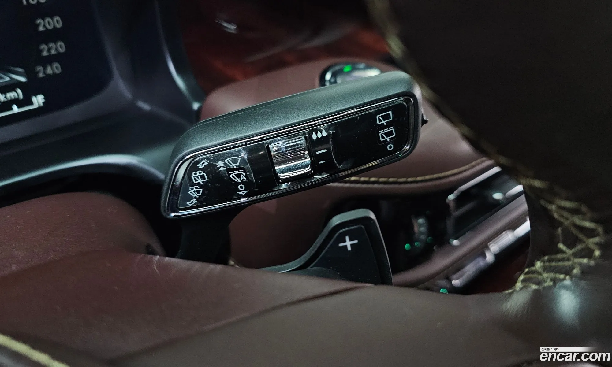 Lincoln Aviator 2021 5LM5J9XC4MGL08740 — 22
