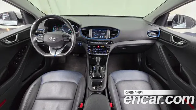 Hyundai Ioniq Hybrid 2016 — 4