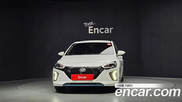 Hyundai Ioniq Hybrid 2016 — 2