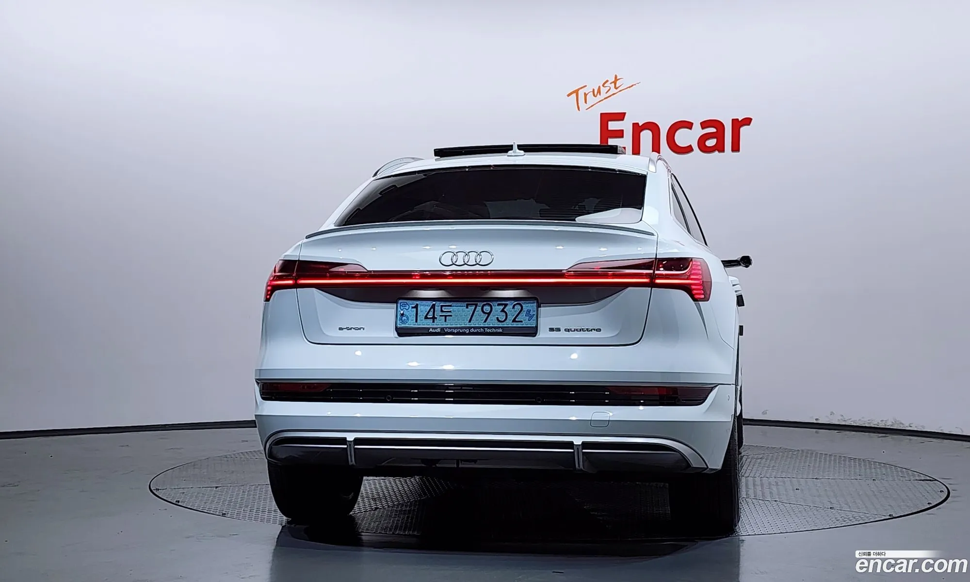Audi e-tron 2021 WAUZZZGE9MB043777 — 6