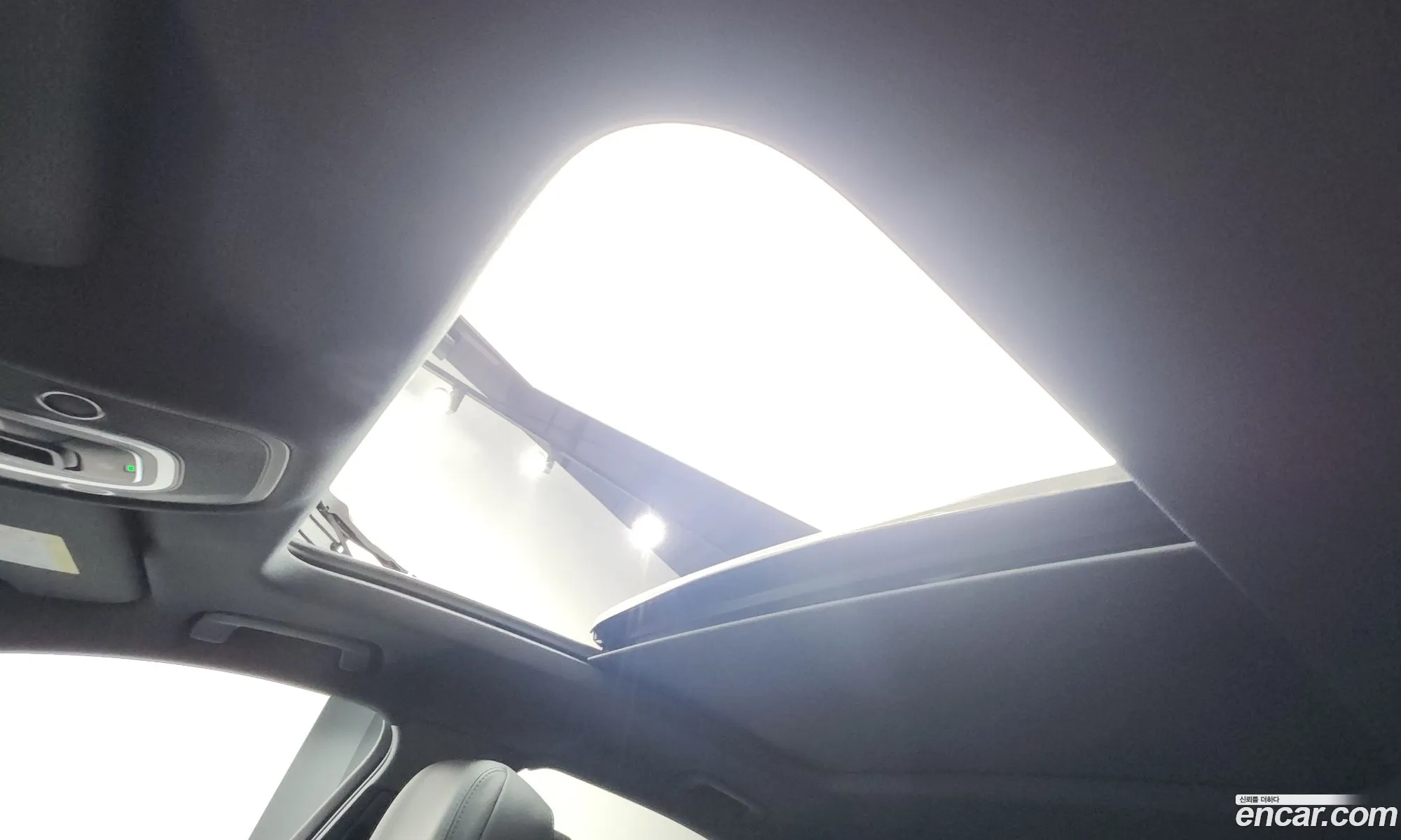 Audi e-tron 2021 WAUZZZGE9MB043777 — 21