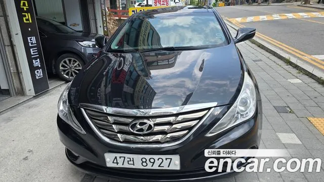 Hyundai YF Sonata 2011 — 2