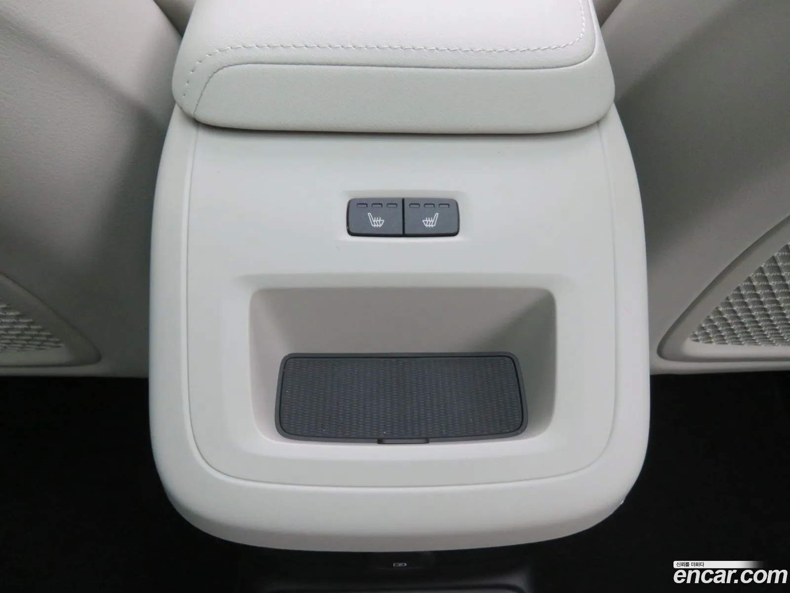Volvo XC60 2026 — 11