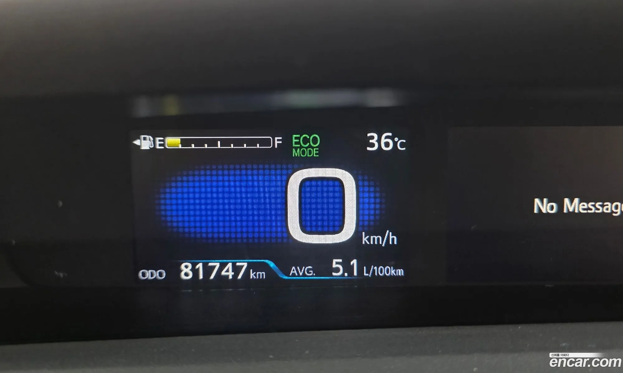 Toyota Prius 2016 JTDKBRFU0G3527126 — 2