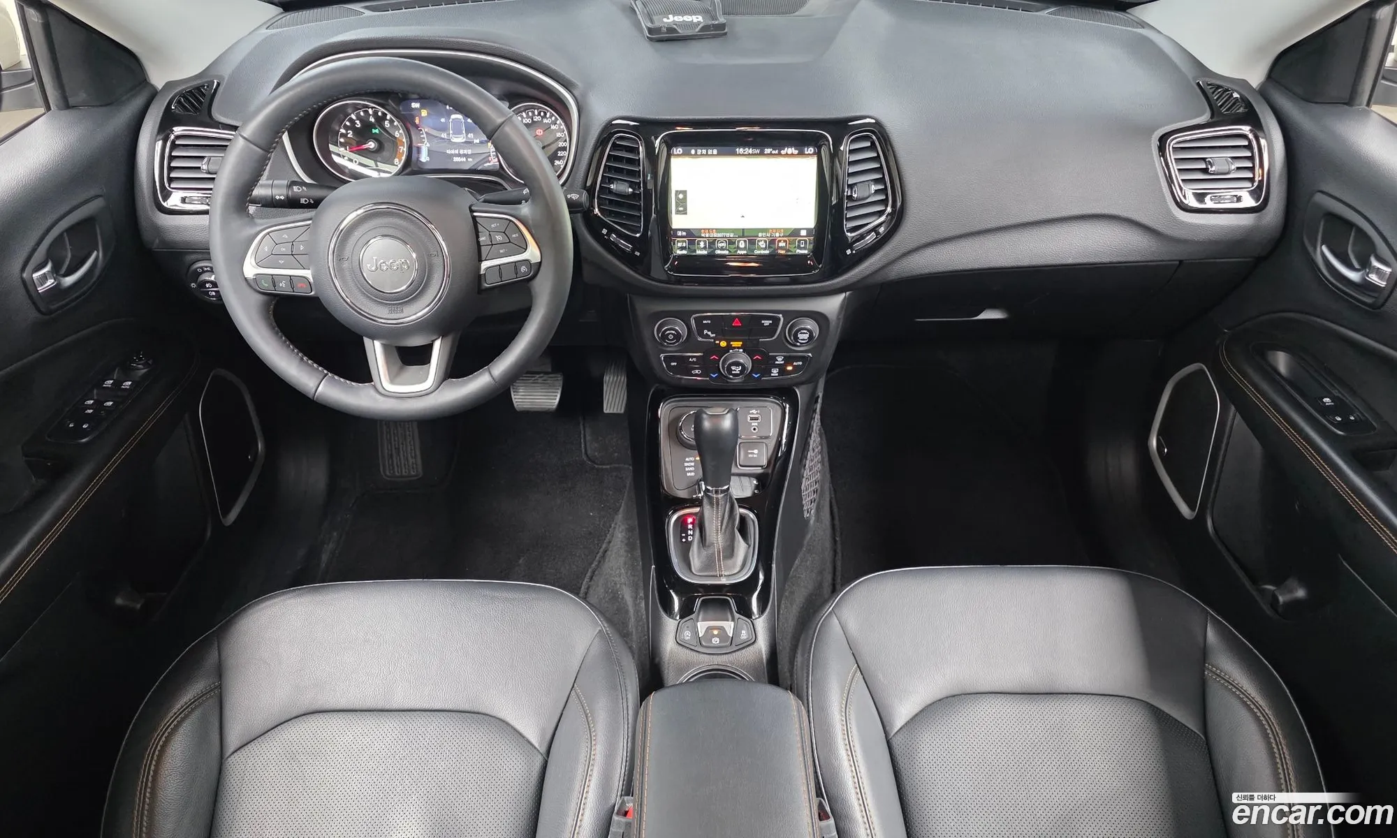 Jeep Compass 2019 3C4NJDCB8KT791388 — 19