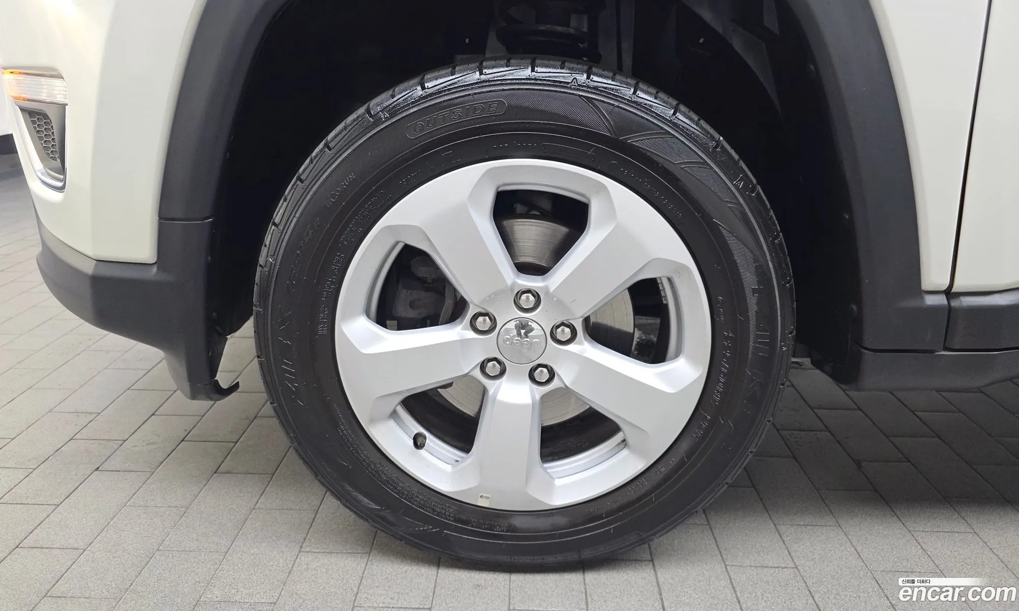 Jeep Compass 2019 3C4NJDCB8KT791388 — 14