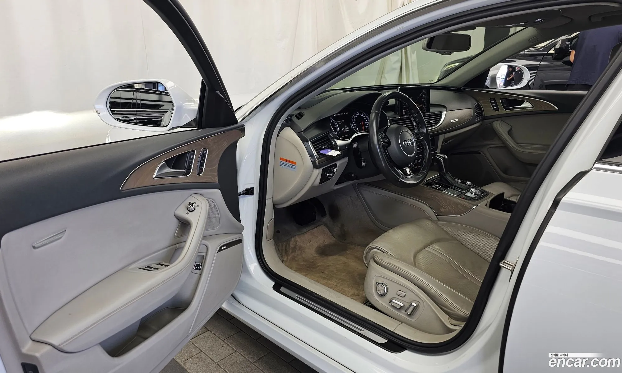 Audi A6 2016 WAUZZZ4GXGN014426 — 16