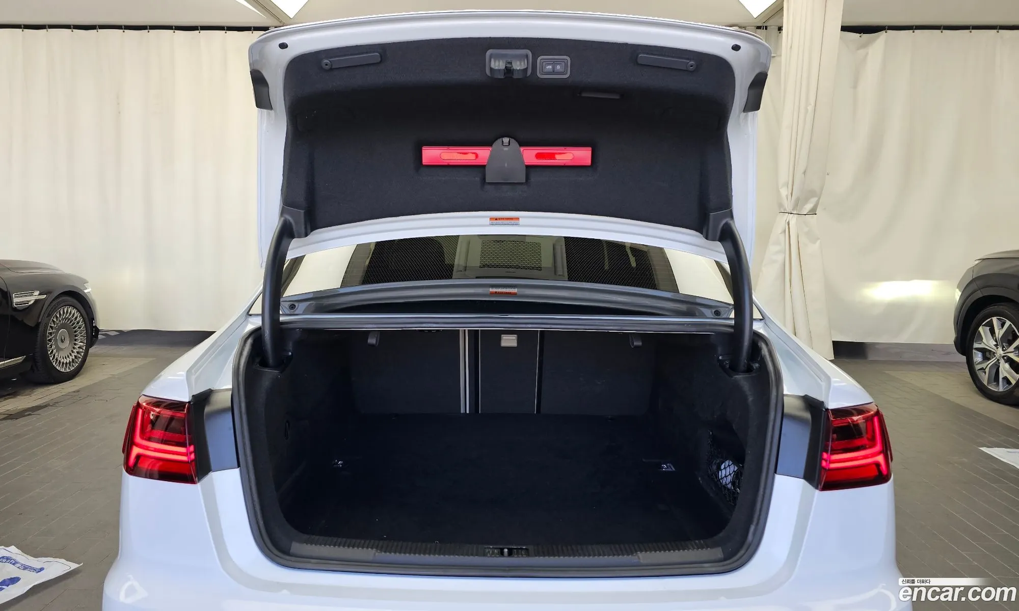 Audi A6 2016 WAUZZZ4GXGN014426 — 12
