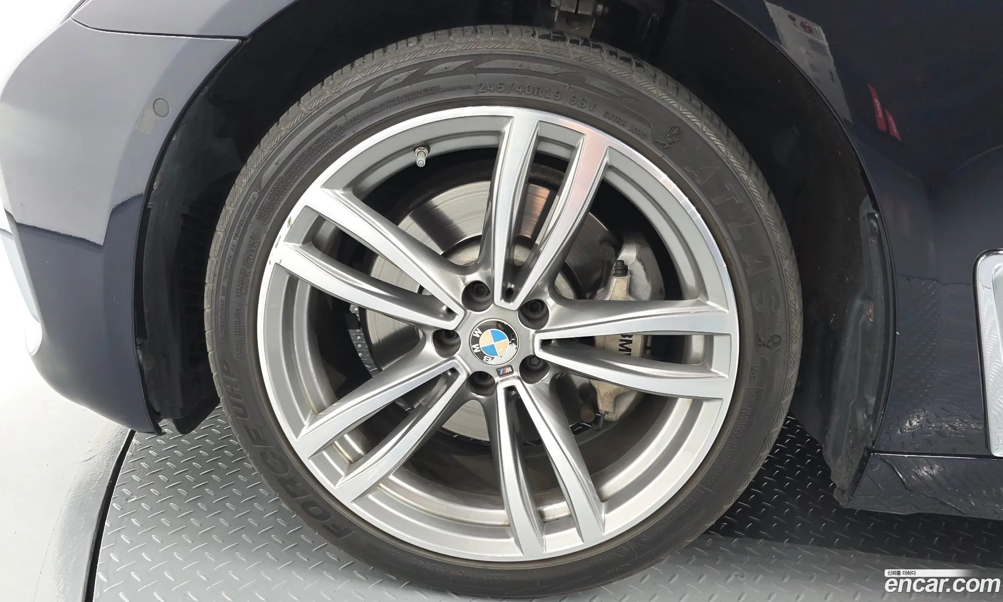 BMW 7 Series 2017 — 11