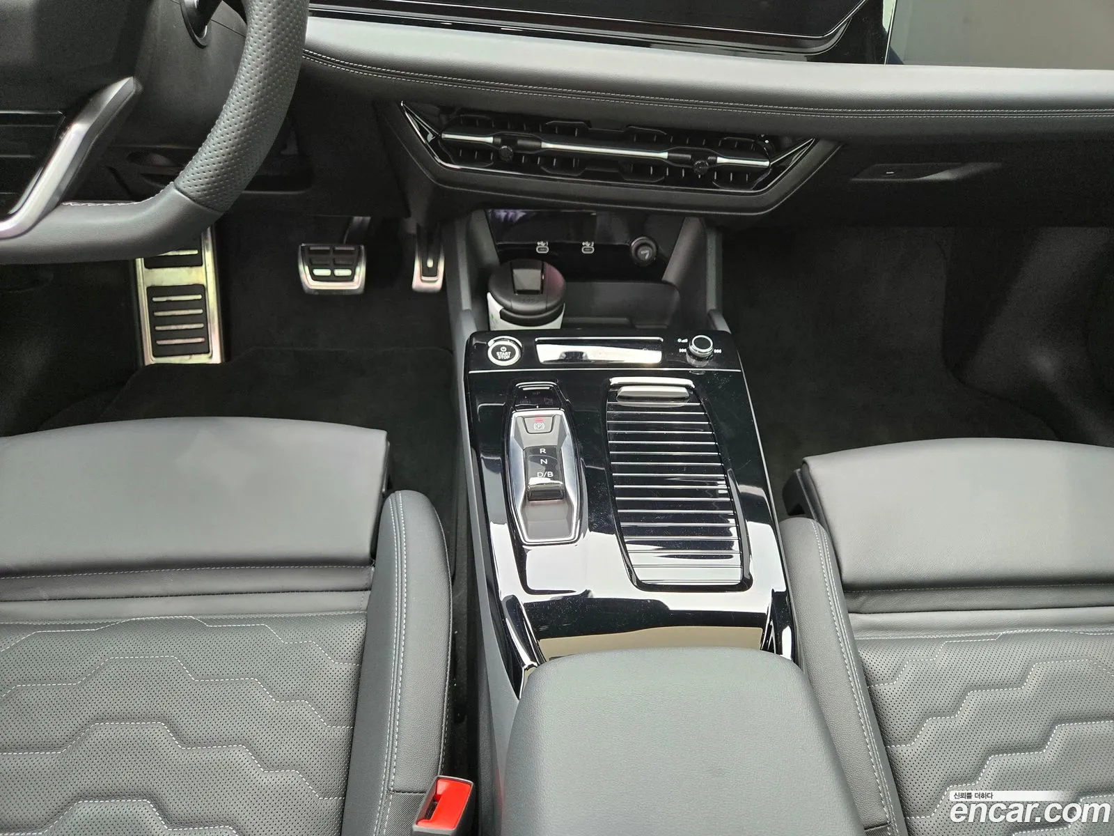 Audi A6 e-tron 2025 — 14