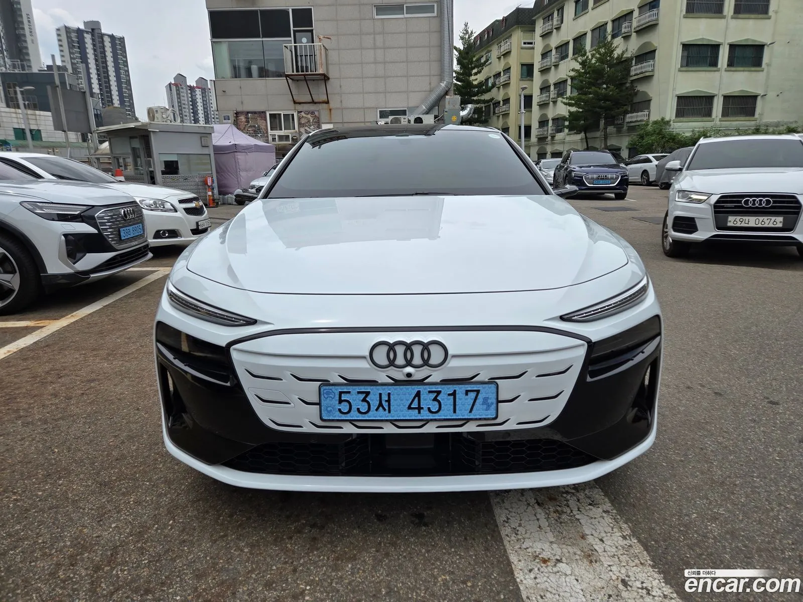 Audi A6 e-tron 2025 — 8