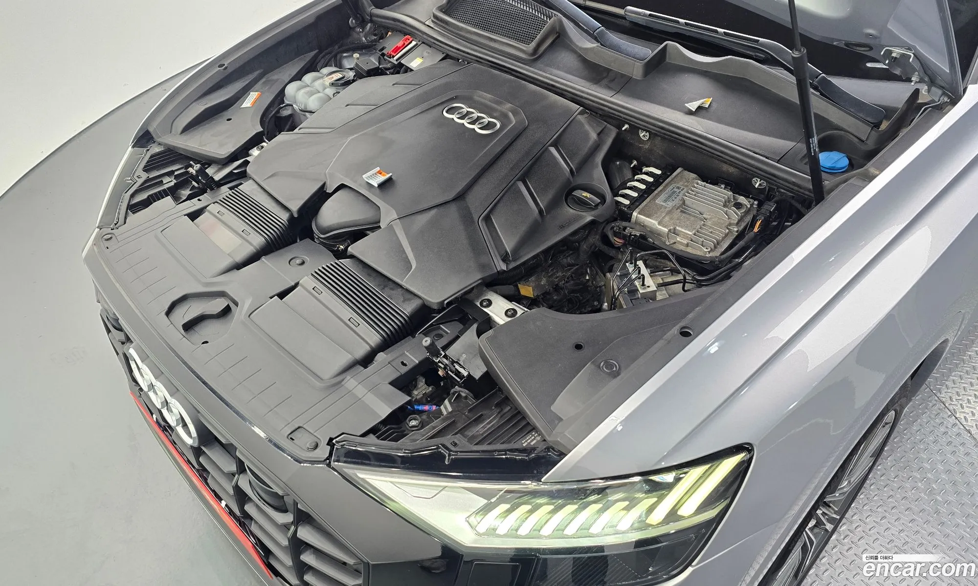 Audi Q8 2021 — 12