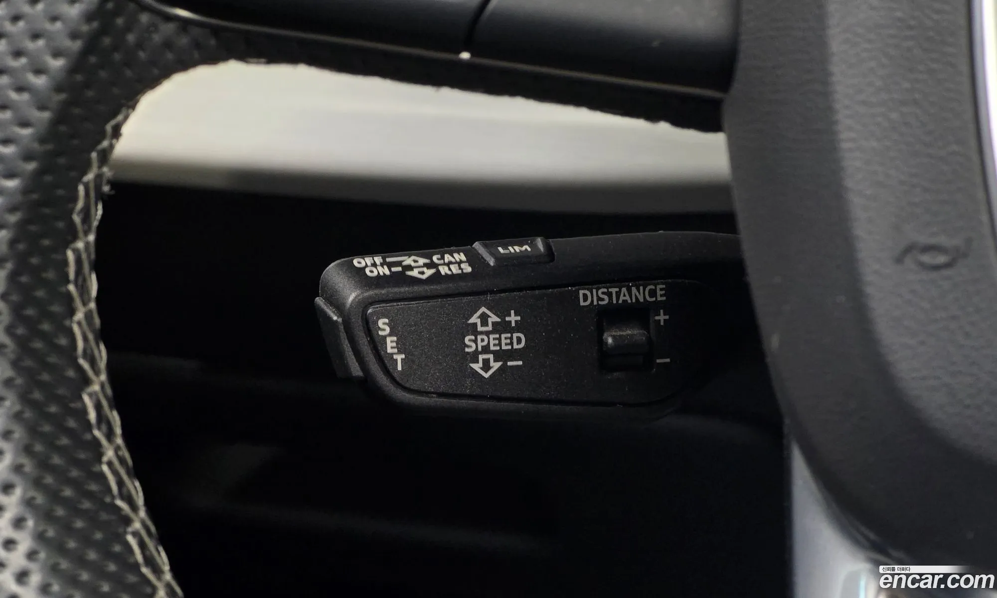 Audi Q8 2021 — 27